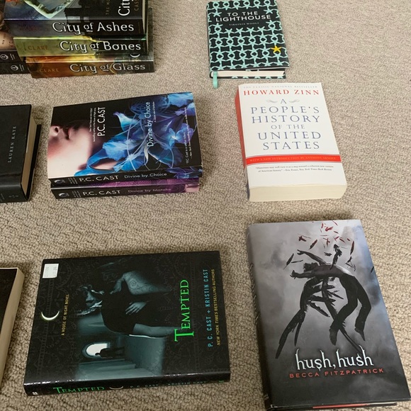 Assorted books! - Picture 3 of 3